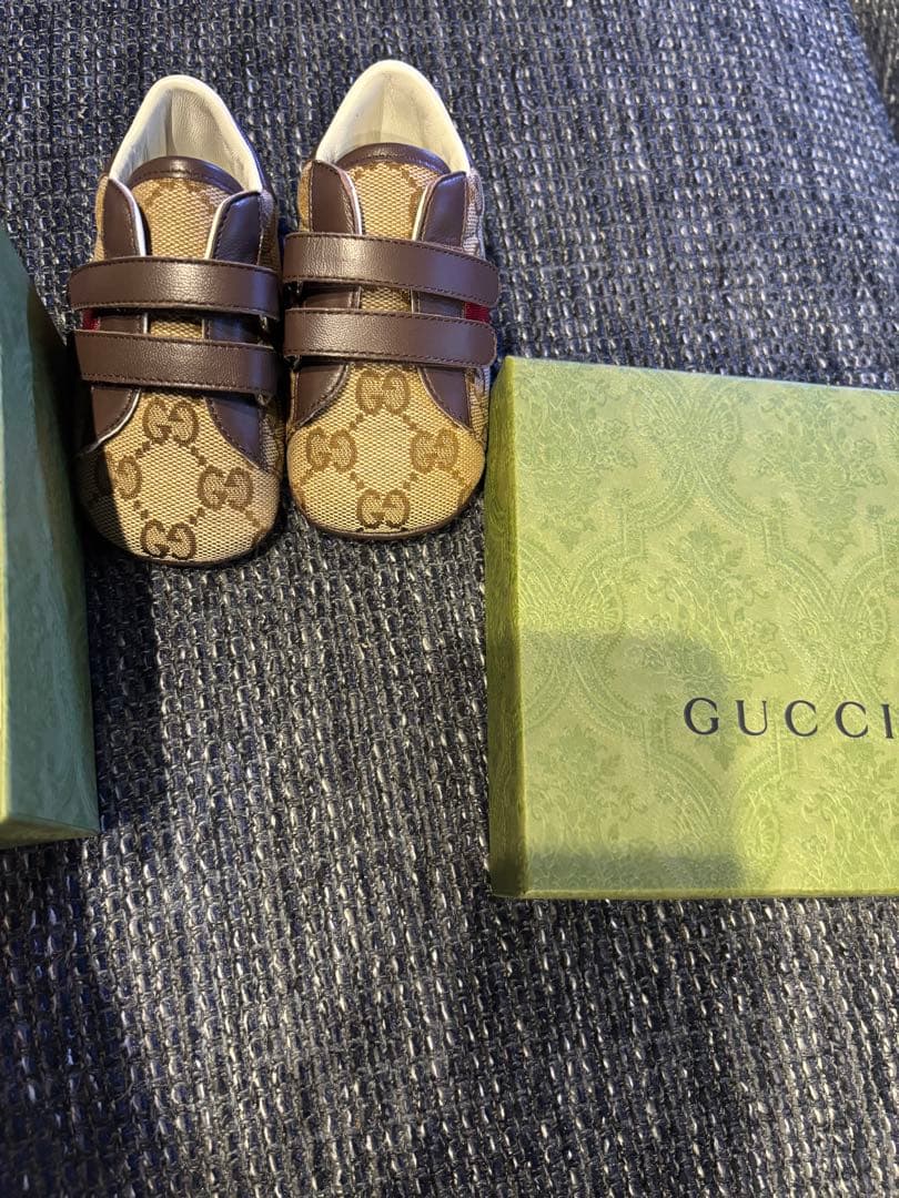 GUCCI GGキャンバス柄スニーカー