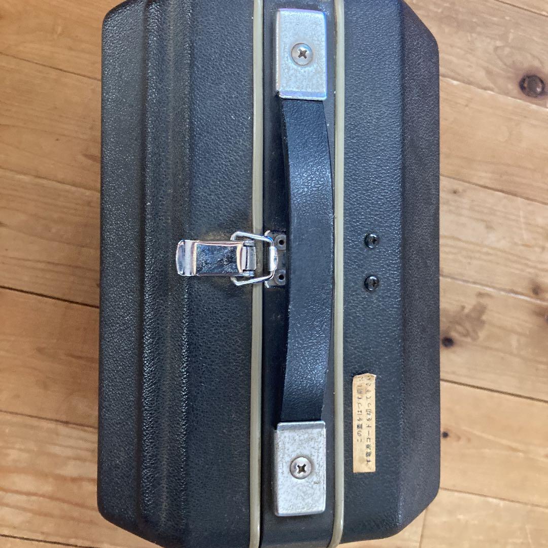 古い映写機とカメラ　reynox