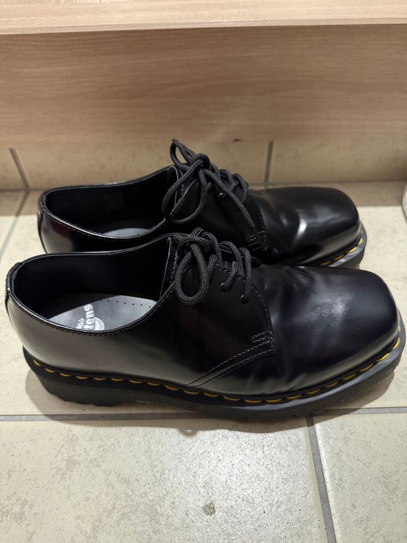 y*9様 Dr.Martens スクエア 3ホール 1461 黒　UK9