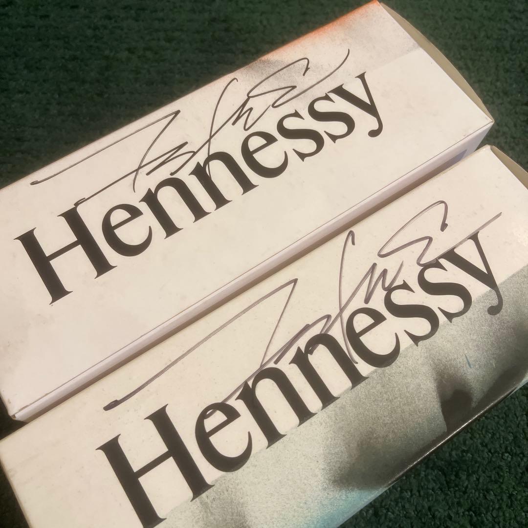 Hennessy × FUTURA フューチュラ直筆サイン入り