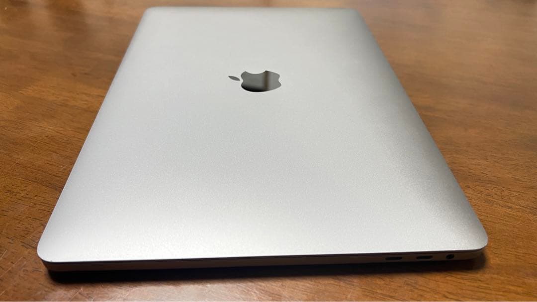 MACBOOK PRO 13 inch 2019／Core i7
